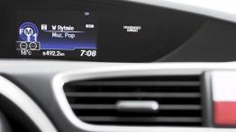 Honda Civic Tourer vs. Toyota Auris Touring Sports