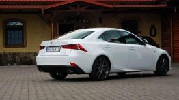 Lexus IS - japońska ofensywa