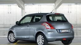 Suzuki Swift 2011 - wersja 3-drzwiowa - widok z tyłu