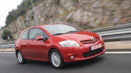 Toyota Auris 2011 - wersja 3-drzwiowa - prawy bok