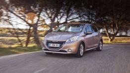 Peugeot 208 - wersja 5-drzwiowa - widok z przodu