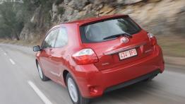 Toyota Auris 2011 - wersja 3-drzwiowa - widok z tyłu