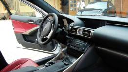 Lexus IS - japońska ofensywa