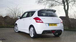 Suzuki Swift V Sport - wersja 5-drzwiowa - widok z tyłu