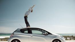 Peugeot 208 - wersja 3-drzwiowa - prawy bok