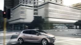 Peugeot 208 - wersja 5-drzwiowa - prawy bok