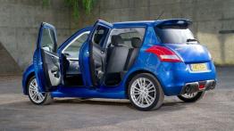 Suzuki Swift V Sport - wersja 5-drzwiowa - widok z tyłu