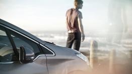 Peugeot 208 - wersja 5-drzwiowa - drzwi pasażera zamknięte