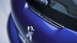 Peugeot 208 - wersja 3-drzwiowa - emblemat