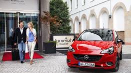 Opel Corsa E (2015) - wersja 3-drzwiowa - widok z przodu