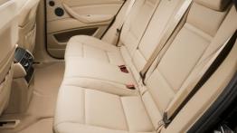 BMW X6 - wersja 5-osobowa - tylna kanapa