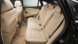 BMW X6 - wersja 5-osobowa - tylna kanapa