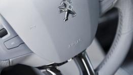 Peugeot 208 - wersja 5-drzwiowa - kierownica