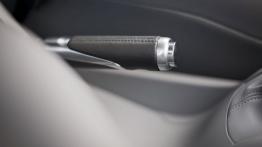 Peugeot 208 - wersja 5-drzwiowa - hamulec ręczny