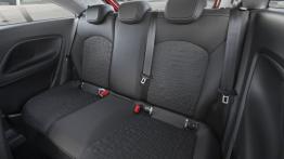 Opel Corsa E (2015) - wersja 3-drzwiowa - tylna kanapa
