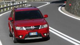 Fiat Freemont AWD - przód - reflektory wyłączone