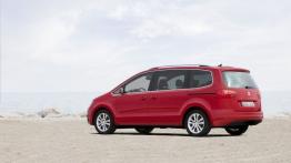 Seat Alhambra 4WD - tył - reflektory wyłączone