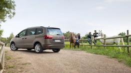 Seat Alhambra 4WD - tył - reflektory wyłączone