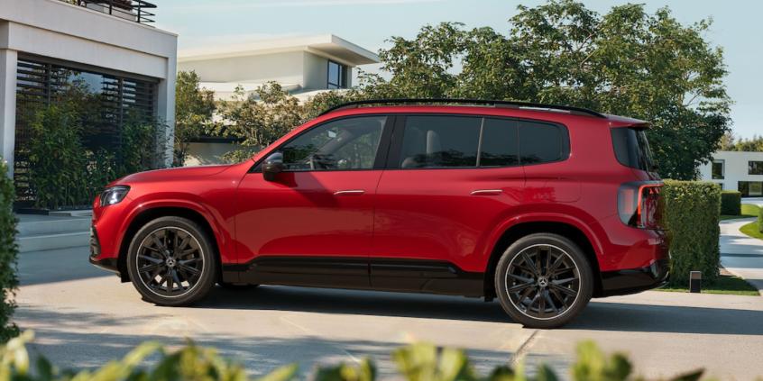 Mercedes włożył technologię F1 do rodzinnego SUV-a. Ten silnik robi coś nietypowego