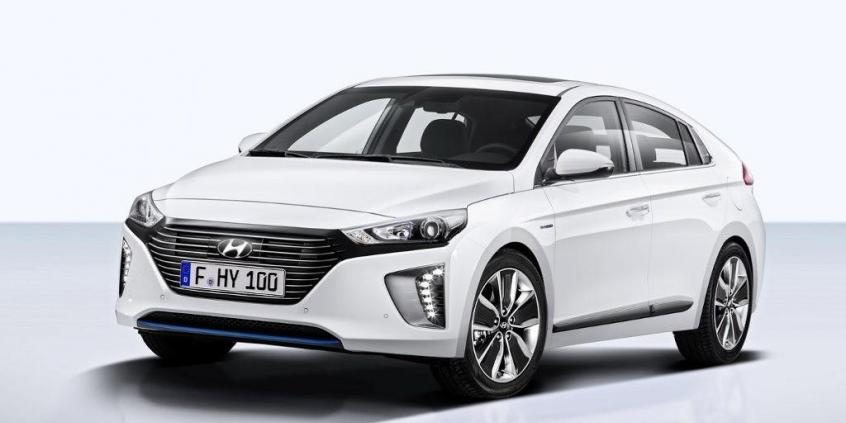 3 x Hyundai Ioniq w Genewie