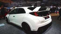 Rozsądek i emocje w jednym ciele - przegląd gorących (sub)kompaktów prosto z Genewy