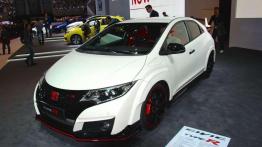 Rozsądek i emocje w jednym ciele - przegląd gorących (sub)kompaktów prosto z Genewy