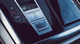 Audi Q8 – wyznaczyło kierunek. Ale czy właściwy?