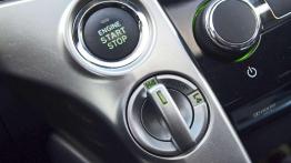 Toyota Land Cruiser V8 i Jeep Grand Cherokee 3.0 CRD - męski świat