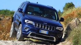 Jeep Grand Cherokee IV Facelifting (2014) Summit - widok z przodu