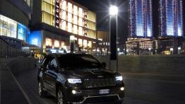 Jeep Grand Cherokee IV Facelifting (2014) Summit - widok z przodu