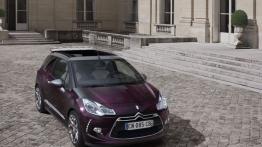 Citroen DS3 Cabrio Faubourg Addict - widok z przodu