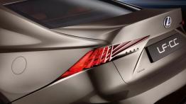 Lexus LF-CC Concept - lewy tylny reflektor - włączony