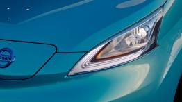 Nissan e-NV200 Concept - lewy przedni reflektor - włączony