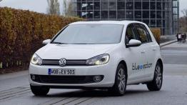 Volkswagen Golf blue-e-motion Concept - widok z przodu