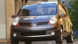 Nissan Tone Concept - widok z przodu