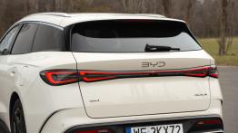 BYD Seal 6 DM-i Touring Comfort - ty³ - reflektory w³±czone