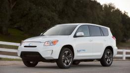Toyota RAV4 EV Concept - widok z przodu