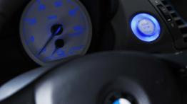 BMW ActiveE Concept - przycisk do uruchamiania silnika