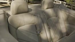 Nissan Murano CrossCabriolet - tylna kanapa