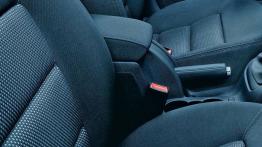 Skoda Octavia Scout - podłokietnik przedni