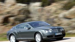 Bentley Continental GT - widok z przodu