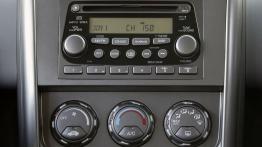 Honda Element - konsola środkowa