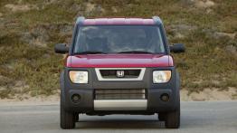 Honda Element - widok z przodu