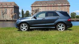 Mercedes-Benz ML - SUV nie tylko na asfalt