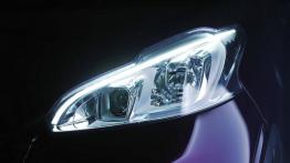 Peugeot 208 XY Concept - lewy przedni reflektor - włączony