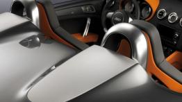 Audi TT Clubsport Concept - zagłówki na tylnych fotelach