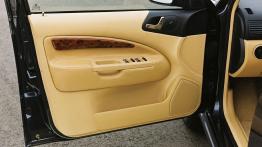 Skoda Octavia I Laurin And Klement - drzwi kierowcy od wewnątrz