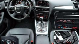 Audi Q5 2.0 TDI S-Tronic - ladies first?