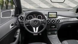 Mercedes klasy B E-CELL Concept - pełny panel przedni