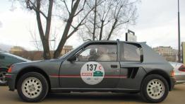 Peugeot 205 - lewy bok